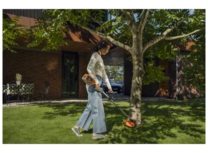 HUSQVARNA 215iL brez akumulatorja in polnilnika slika