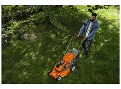 HUSQVARNA LC 347iVX z akumulatorjem in polnilnikom slika