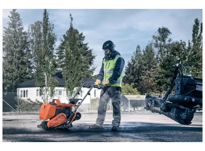 Husqvarna LF 75 PACE slika