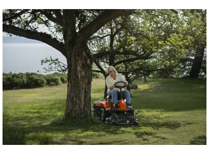 Husqvarna R 112iC slika