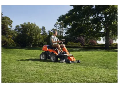 Husqvarna R 214TC slika