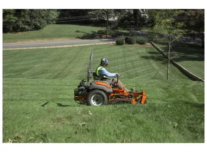 Husqvarna Z560X slika